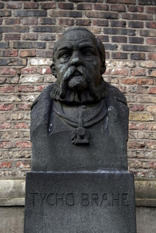 Tycho Brahe buste Kevin H Knuth  shutterstock